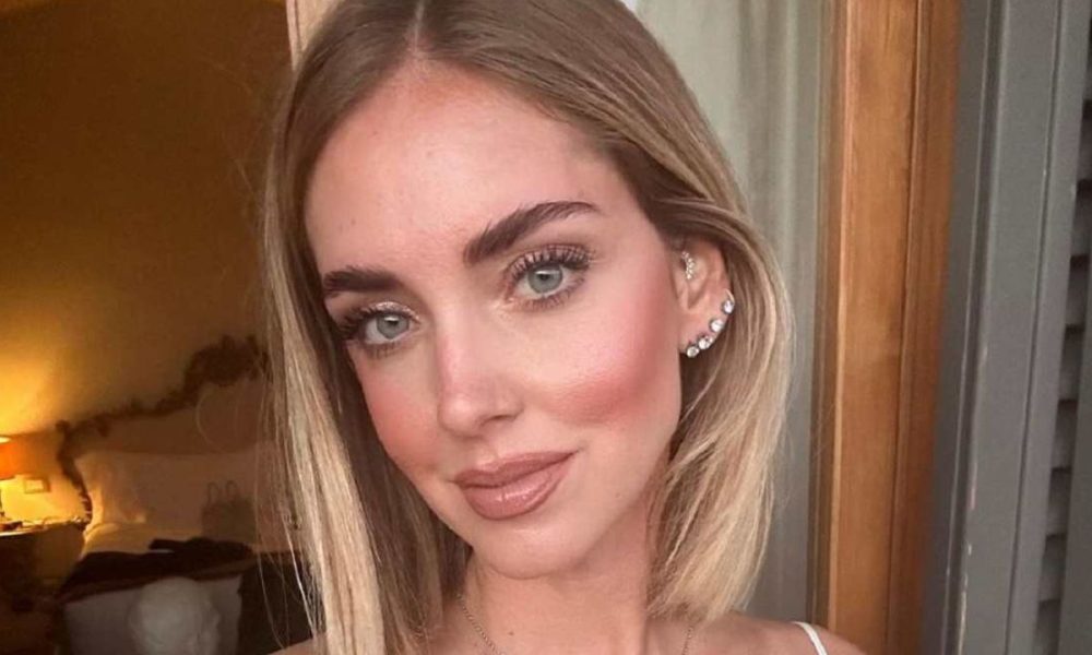 Chiara Ferragni Rompe Il Silenzio Sui Social Vi Leggo E Vi Sono Grata