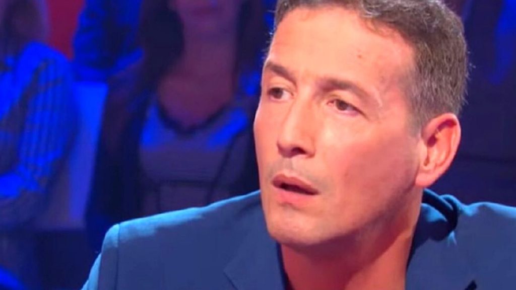 Alessandro Greco contro la pupa e il secchione show