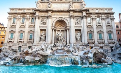 ruba moneta euro fontana di trevi