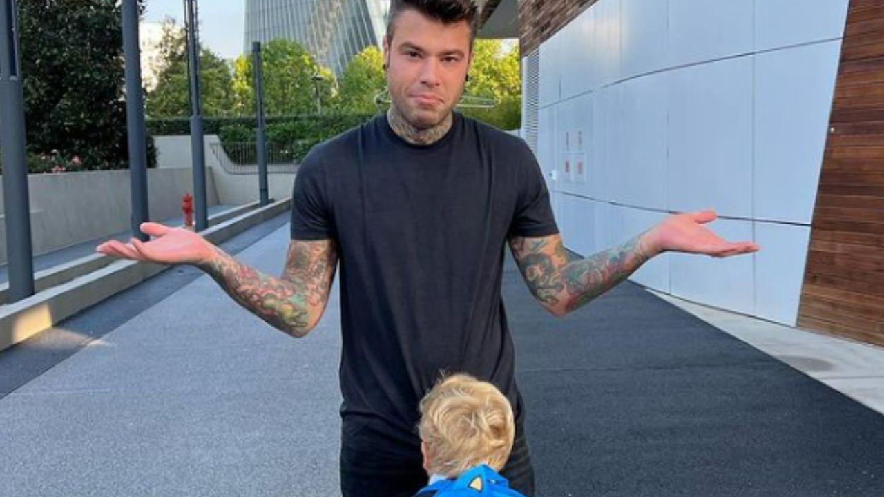 Ferragnez Leone Fedez scuola