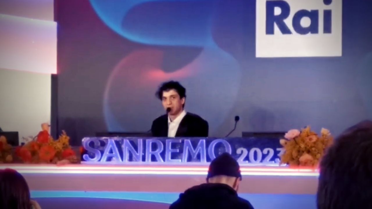 Tananai conferenza stampa Festival di Sanremo 2023