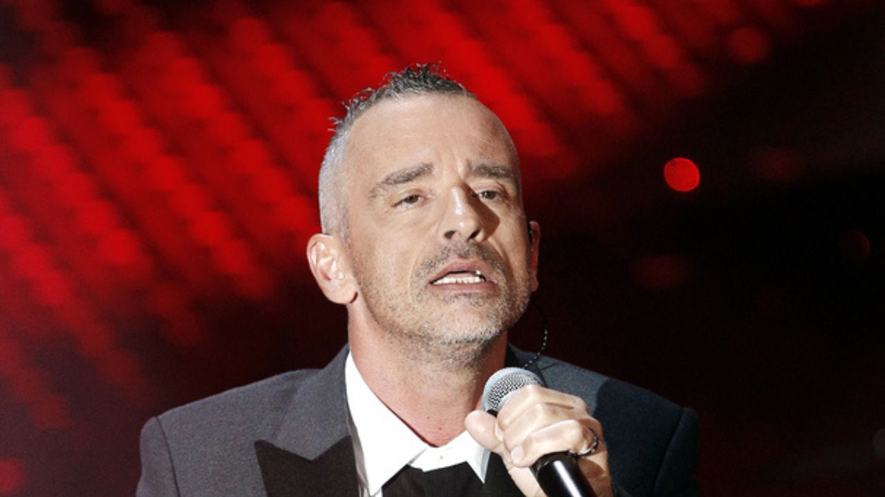 eros ramazzotti croce rossa