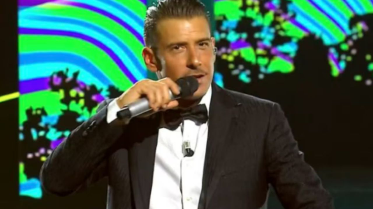 Francesco Gabbani a "Ci vuole un fiore" puntata Rai