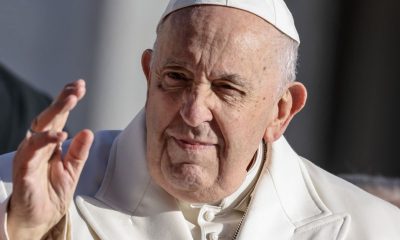 papa francesco cane signora