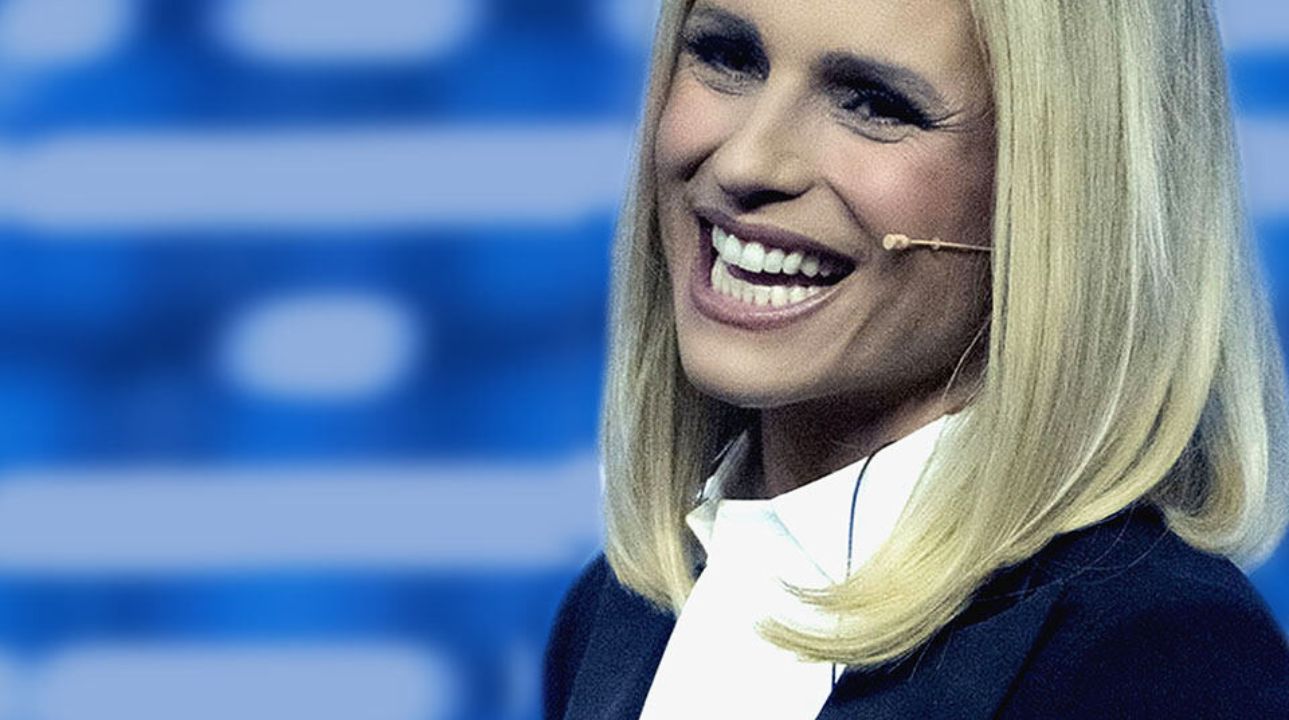 Michelle Hunziker, conduttrice Tv e nonna del piccolo Cesare