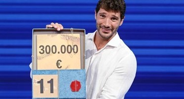 stefano de martino supera amadeus