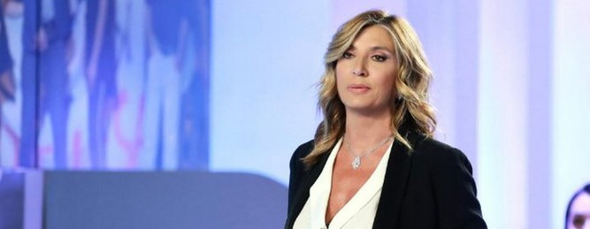 Myrta Merlino in difficoltà e ascolti flop